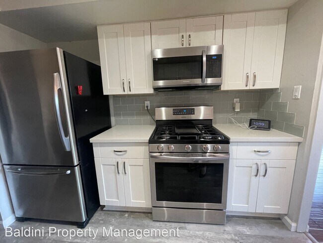Building Photo - 3 br, 1.5 bath House - 2360 Greendale Drive