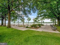 Building Photo - 1101 3rd St SW