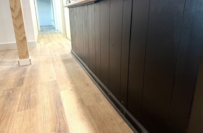 Building Photo - 6620 Upton Ln