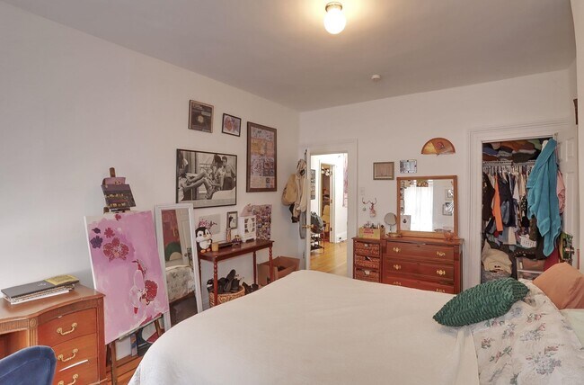 Building Photo - 397 Palisade Ave