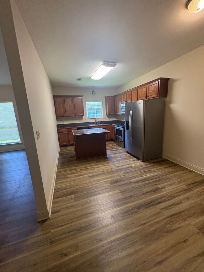 Building Photo - Ruella Duplexes
