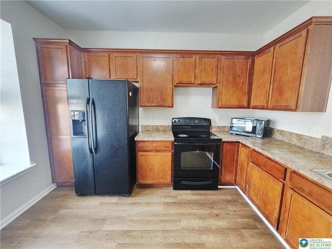 Building Photo - 7510 Pioneer Dr