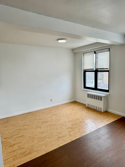 Building Photo - 48 Davis Ave