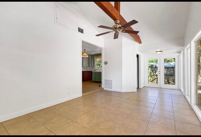 Building Photo - 1300 40th St