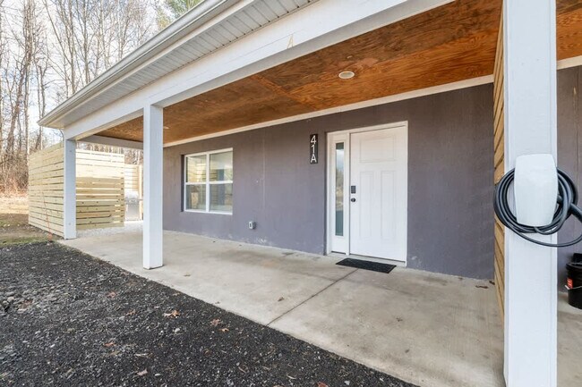 Building Photo - 41 A Comfort Rd