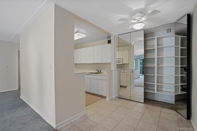 Building Photo - 200 High Point Dr
