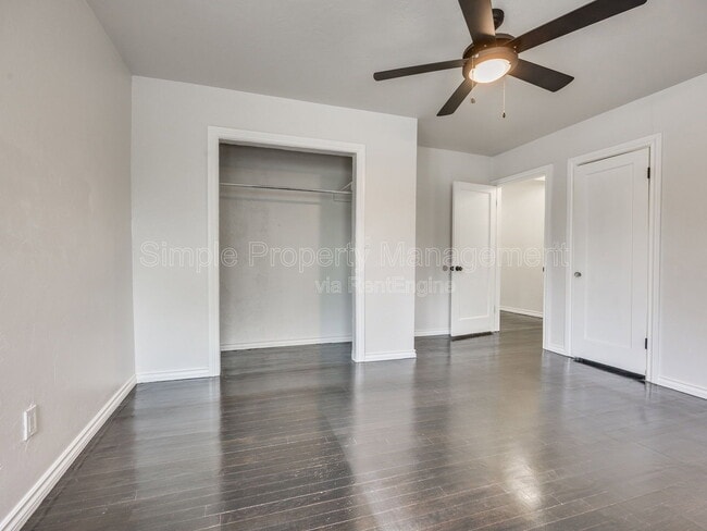 Building Photo - 2112 N Drexel Blvd