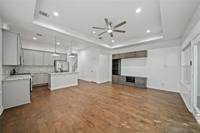 Building Photo - 7807 Tierwester St