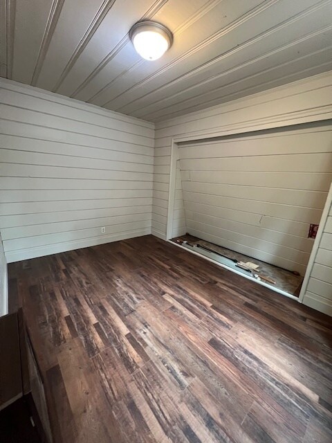 Building Photo - 2526 Alma Ave