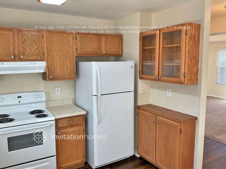 Building Photo - 2935 Haystack Dr