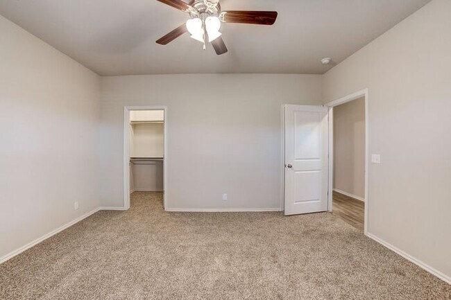 Building Photo - 3/2/2 Brand New Luxury Patio Home