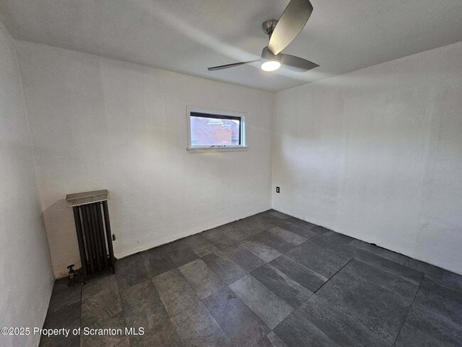 Building Photo - 423 E Lackawanna Ave