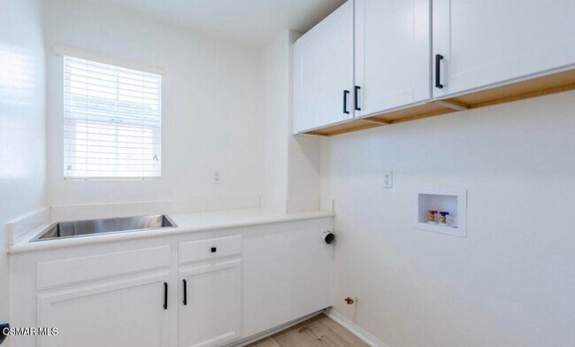 Building Photo - 2816 Blazing Star Dr