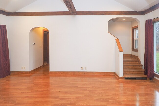 Building Photo - 5812 18 1/2 Mile Rd