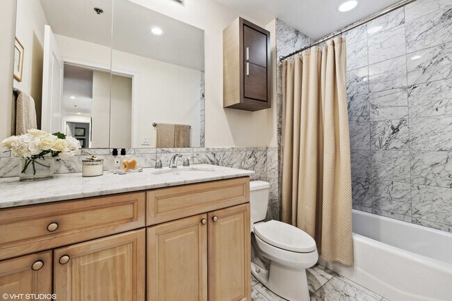 Building Photo - 55 E Erie St