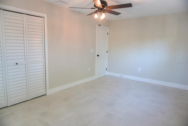 Building Photo - 8535 Blind Pass Dr