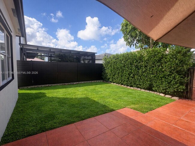 Building Photo - 2902 SW 149th Pl