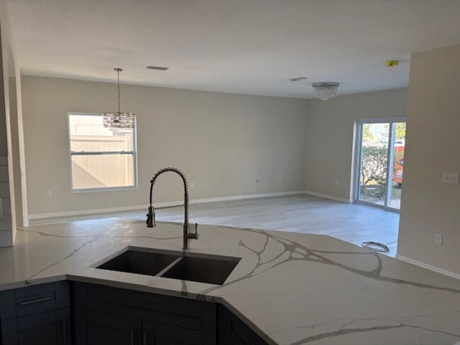 Building Photo - 4BR/3BA Two-Story Home in Hudson, FL – Move-In Ready