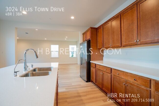 Building Photo - 3024 Ellis Town Dr