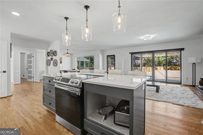 Building Photo - 7330 Hunters Branch Dr NE