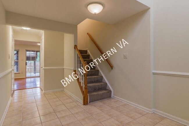 Building Photo - 44126 Tippecanoe Terrace