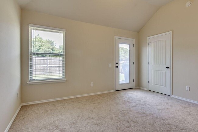 Building Photo - 804 Stag Trail