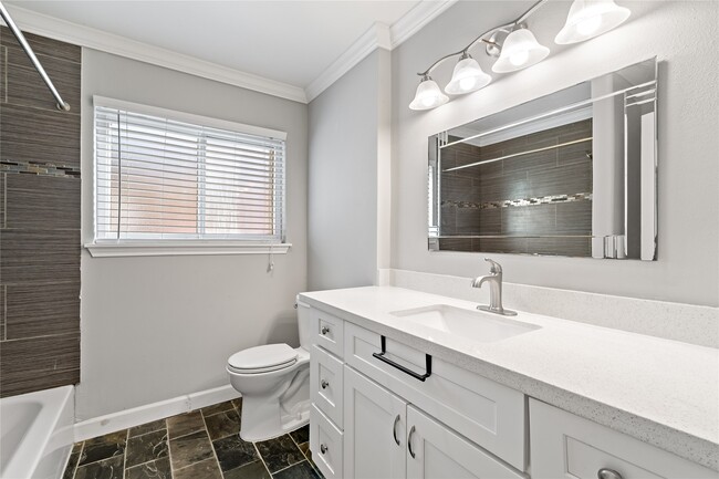 Building Photo - 11403 Braewick Dr