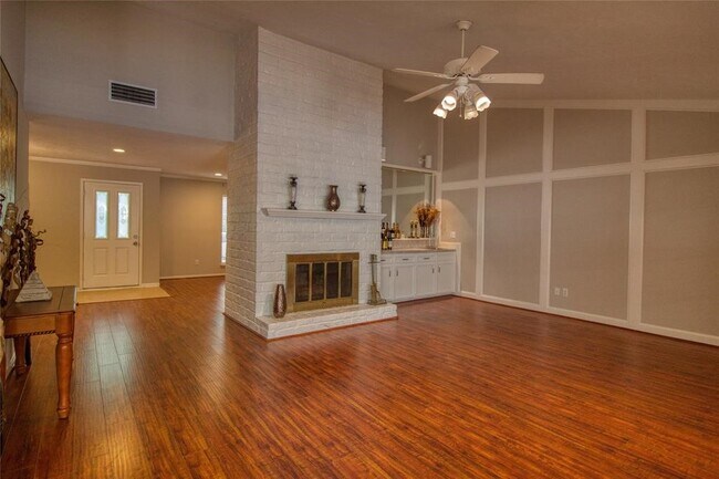 Building Photo - 2807 Cotton Stock Dr