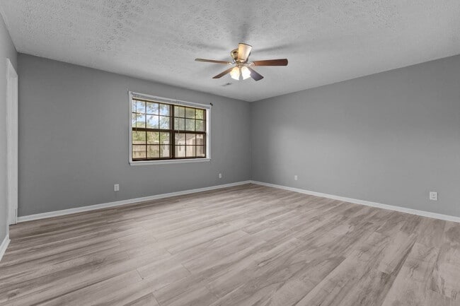 Building Photo - 3079 Cricket Rd