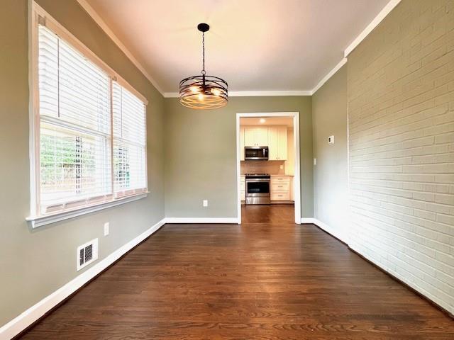 Building Photo - 5885 Kayron Dr