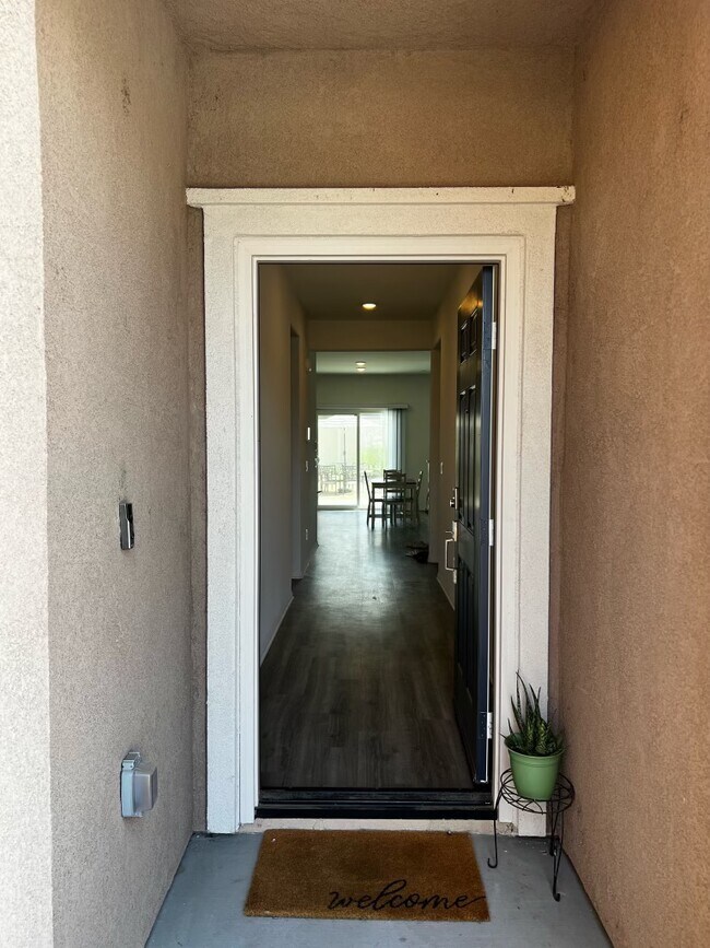 Building Photo - 28388 Memory Ln
