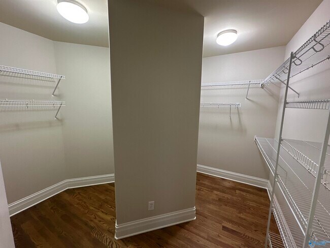 Building Photo - 6 Walnut Cove Blvd SW