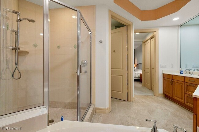 Building Photo - 14350 Riva Del Lago Dr