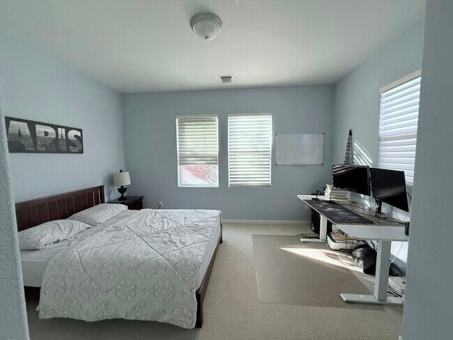 Building Photo - 1360 Red Maple Ln