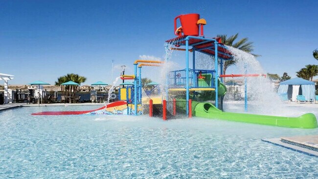 Building Photo - 2422 Dubai St