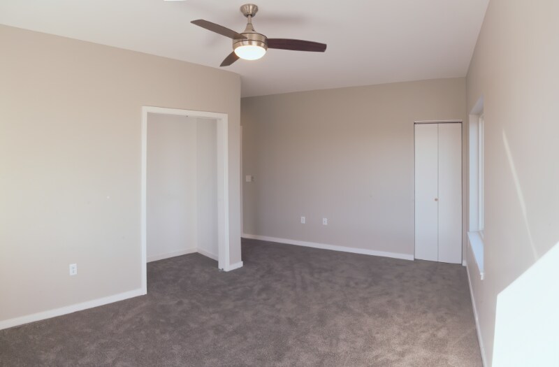 Building Photo - 2208 N Newhall St