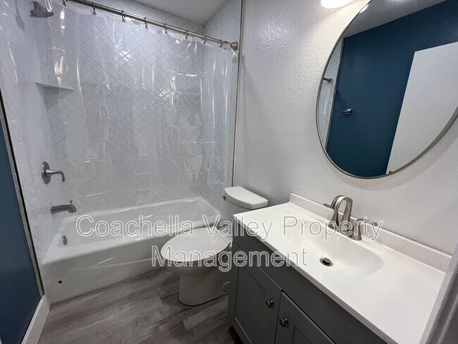 Building Photo - 41682 Aventine Ct