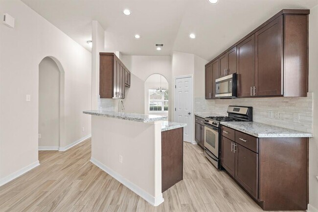 Building Photo - 10918 Barker View Dr