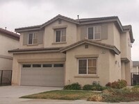Building Photo - 1425 Cottonwood St