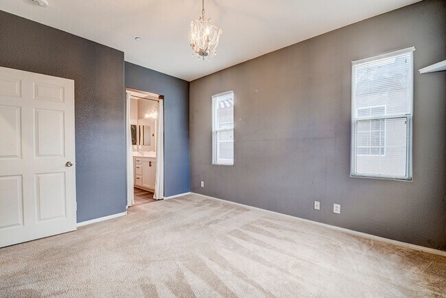 Building Photo - Status: Accepting Applications