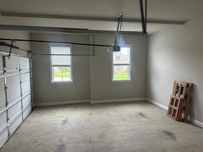 Building Photo - 1519 Windward Dr