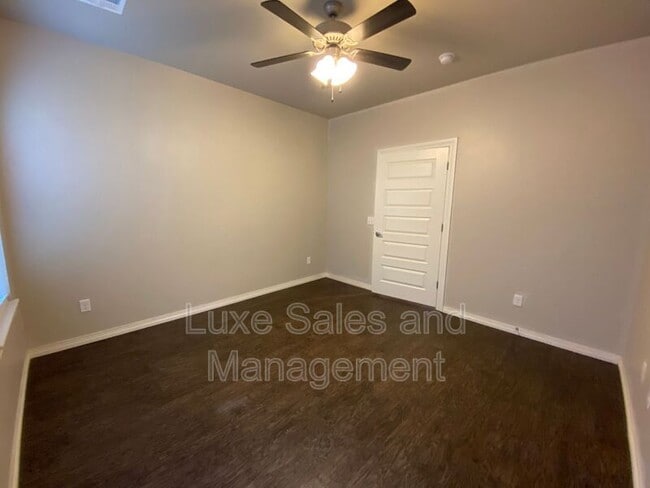 Building Photo - 2149 Camino Del Plaza Ln