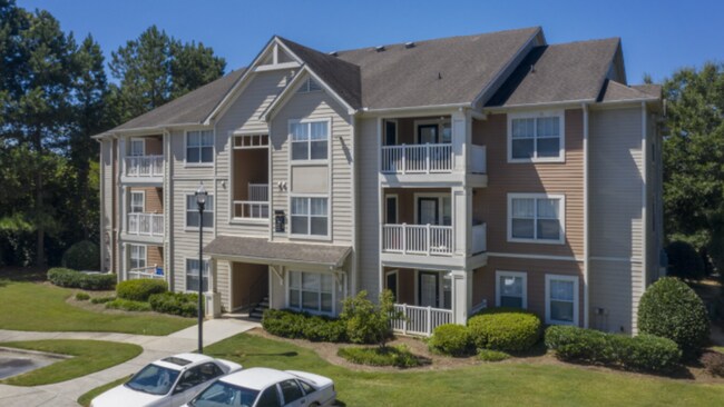 Building Photo - 100 Camellia Ln