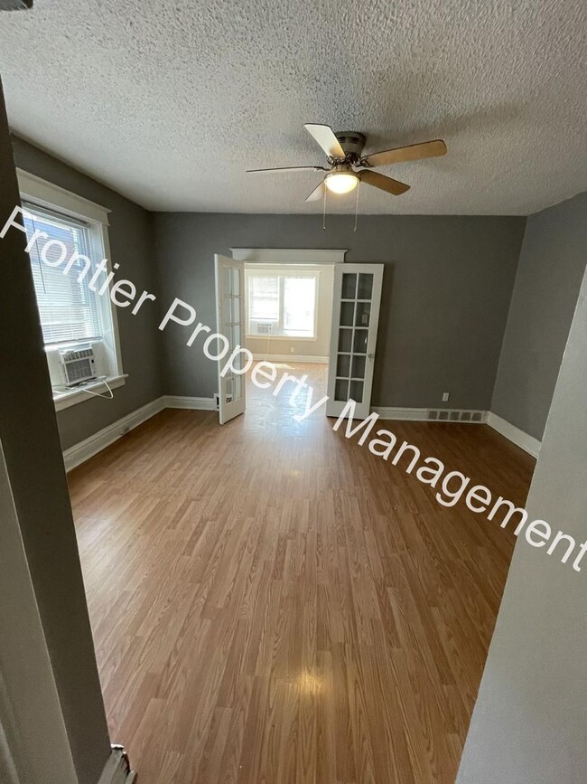 Building Photo - 3923 Keokuk St