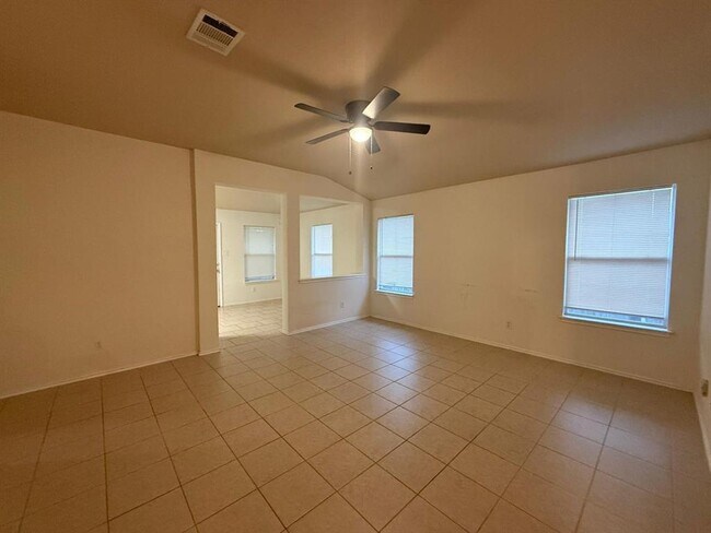 Building Photo - 2721 Breezy Point Cove
