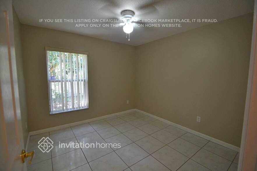 Building Photo - 2330 Lily Pad Ln