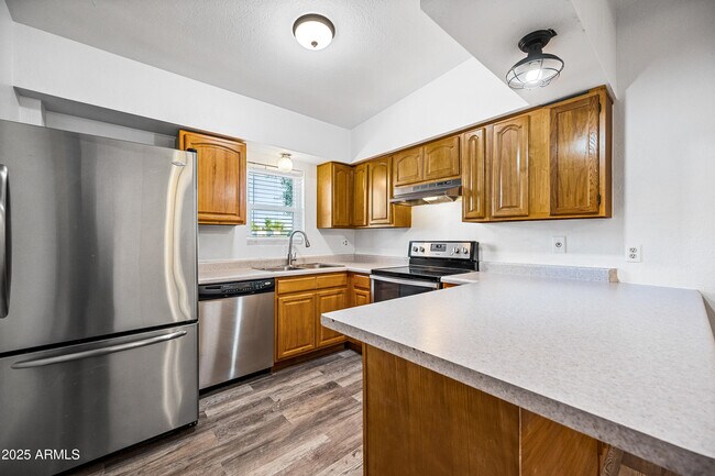 Building Photo - 503 W Pebble Beach Dr