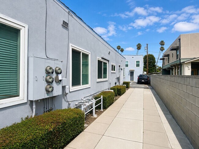 Building Photo - 88 S.Allen Ave