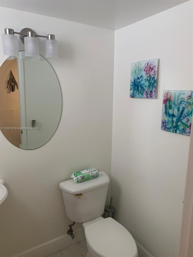 Building Photo - 2903 N Miami Beach Blvd