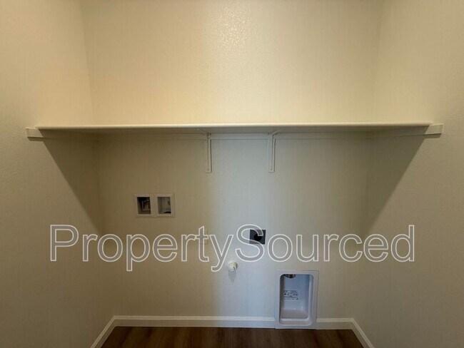 Building Photo - 2454 Cortese St